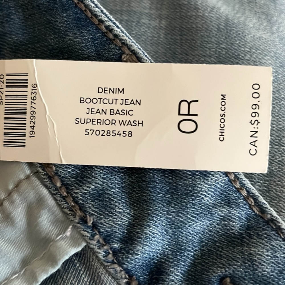 Chico’s Boot Cut Light Wash Jeans - Picture 8 of 8